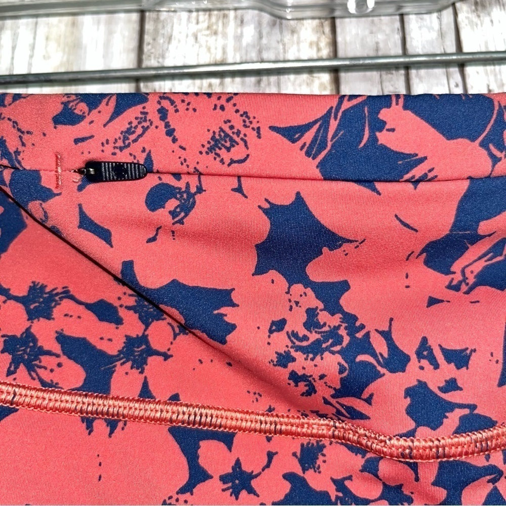 Lululemon High Rise Efflorescent Dark Canyon Onyx Blue Final Lap Crop - Picture 6 of 12